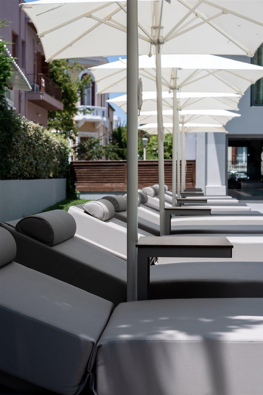 Oktober Downtown 3*