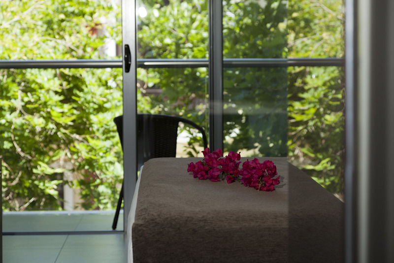 Hotel Oktober Downtown 3*