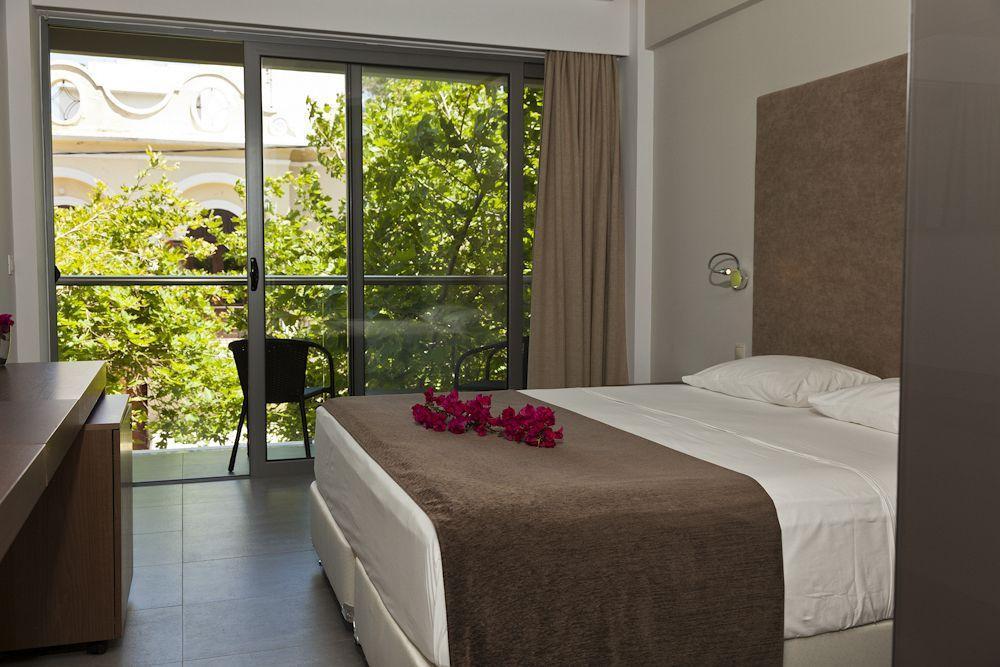 Oktober Downtown Hotel